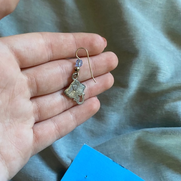 Stingray Earrings!! - Picture 2 of 2